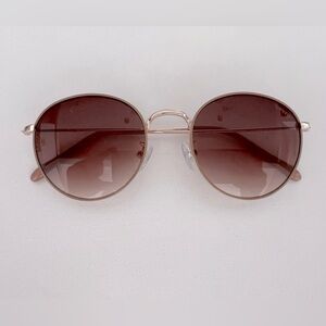 Levi’s round sunglasses